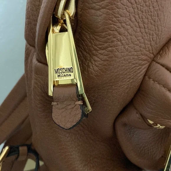 Moschino girly leather backpack *like new* - Picture 4 of 9